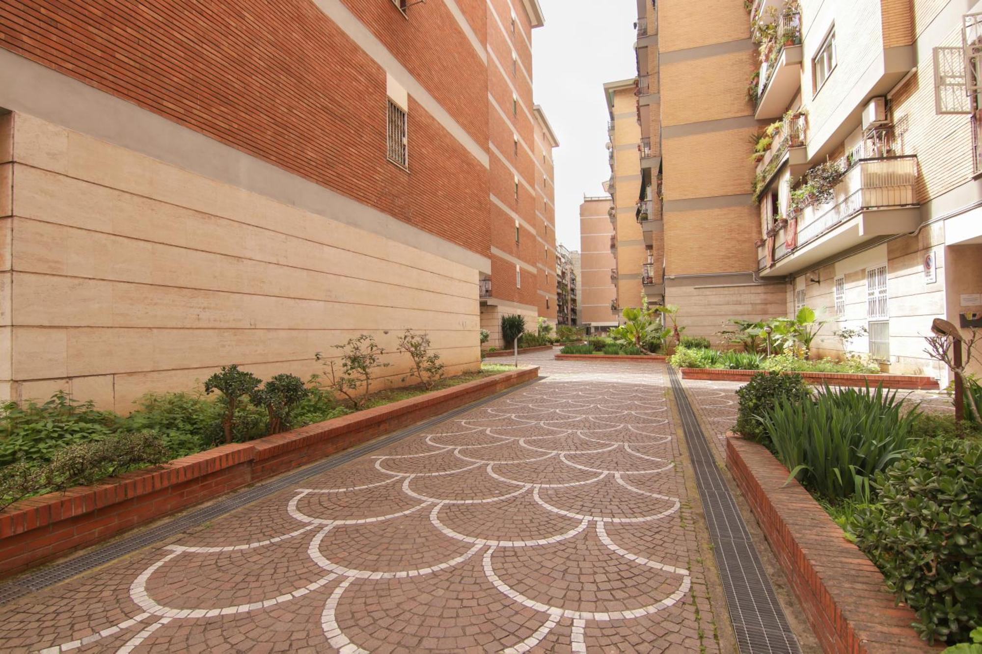 Mia Ginger, Stazione Trastevere Vicinanze Roma Exterior foto